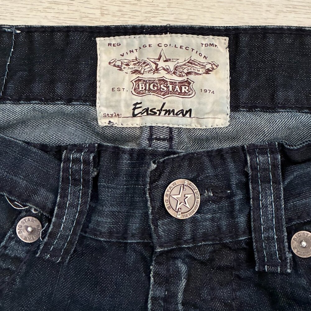 BigStar Men's "Eastman" Y2KStyle StraightLeg Distressed Denim Jeans Size 34